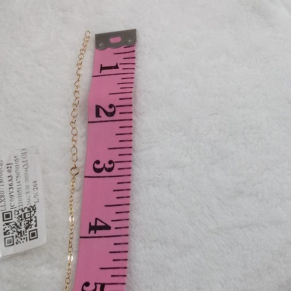 Floating Heart Gold Pendant Necklace - Picture 8 of 8